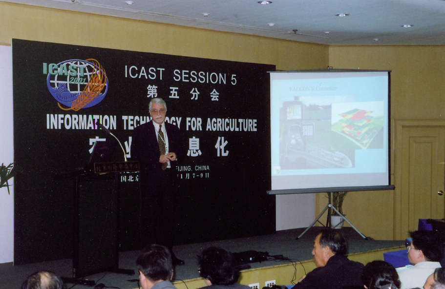 Pierre speaking about precision agriculture in China (2001).